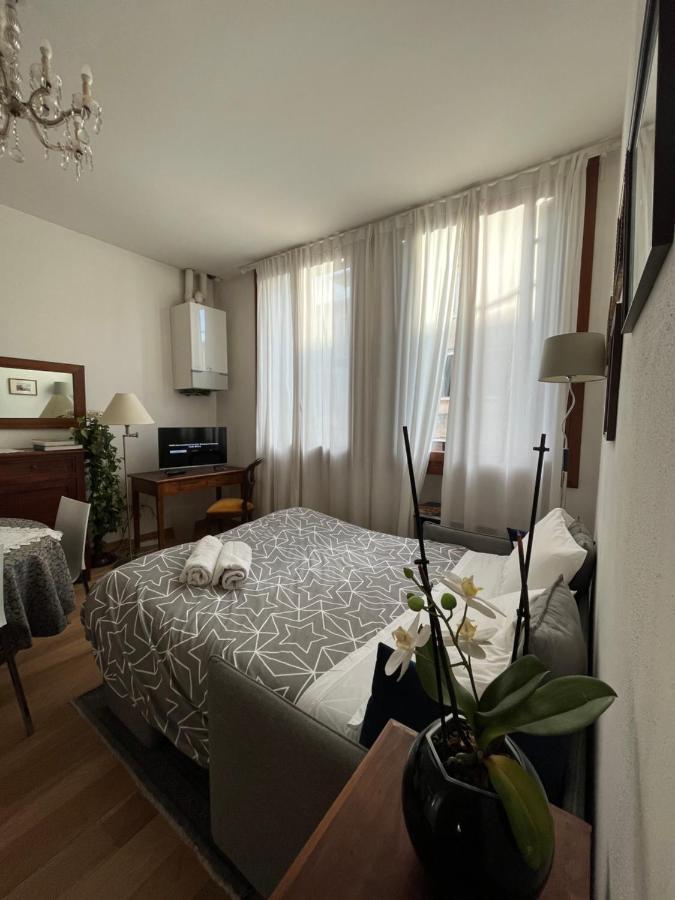 Elegant Apartment วิเชนซา ภายนอก รูปภาพ